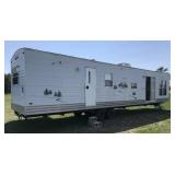 2005 Woodland Timber Ridge Park Model