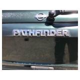 2001 Nissan Pathfinder LE