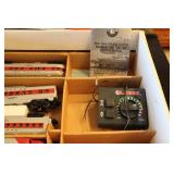 Lionel Santa Fe War Bonnet set - Fast Track