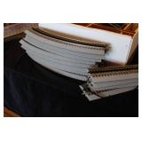 Lionel Santa Fe War Bonnet set - Fast Track