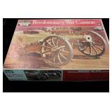 2 Vintage Life Like Hobby Model Kits Gatling Gun and Revolutionary War Cannon