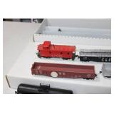 HO 14 pc Rolling Stock Phillips Tankers Rio Grande Soutner ATSF Caboose, Great Northern, C&EI