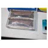 Large Lot of HO Rolling Stock Walthers Mainline Trainline and Extra Top Load