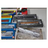 21 Pc of HO Rolling Stock InterMountain Walthers 6pack