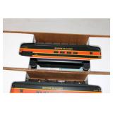 Lionel Great Northern Collection 2 Aluminum Passenger Cars and Freight Car