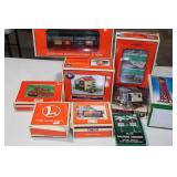 Lionel Accessory Lot Illuminated Station Platform, Barrel Shed, Nutcracker Auto Gatemen Globe Lights +