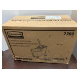 Rubbermaid Mop Bucket