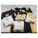 Dale Jarret #88 Car - Vintage NASCAR Apparel