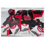 Kevin Harvick #29 Car - Vintage NASCAR Apparel