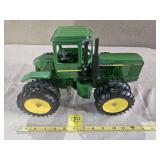 ERTL John Deere 8650
