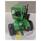 ERTL John Deere 8650