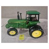 ERTL John Deere 4850