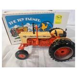 ERTL CASE 800 Tractor
