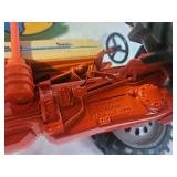 ERTL CASE 800 Tractor