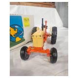 ERTL CASE 800 Tractor