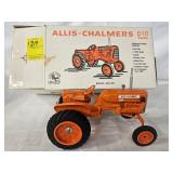 ERTL Allis-Chalmers D10 Tractor Collector Edition