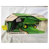 ERTL John Deere 9600 Combine
