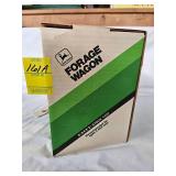 ERTL John Deere Forage Wagon