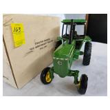 ERTL John Deere 4450