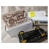 ERTL for Hubbard Feeds and John Deere Scale Models