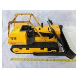 TONKA T-9 Mighty Bulldozer