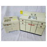 TIN LITHO PLAY KITCHEN BY MARX