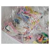 BARBIE ACCESSORIES - ODDS & ENDS