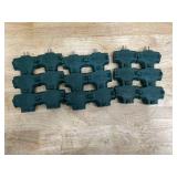 Lot of 6 -  Home Accents Holiday 3-to-1 Outlet Splitters Adapter, Green