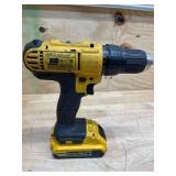 Dewalt DCD771B 20V MAX Cordless Lithium-Ion 1/2 inch Compact Drill Driver with 2.0AH Battery