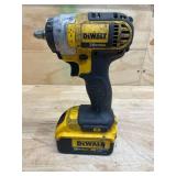 DEWALT 20V MAX Cordless Impact Wrench with Hog Ring, 3/8-Inch with 4.0Ah Battery