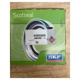 Lot of 7 - Wheel and Oil Seals