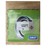 Lot of 7 - Wheel and Oil Seals