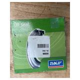 Lot of 7 - Wheel and Oil Seals