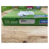 Lot of 7 - Wheel and Oil Seals