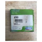 Lot of 7 - Wheel and Oil Seals