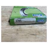 Lot of 7 - Wheel and Oil Seals