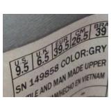 Skechers sz 9.5 Memory Foam Sneakers *New in Box*