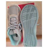 New Balance sz 9.5W Ladies Sneakers *New in Box*