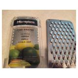 Lot of Kitchen Items