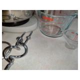 Sunbeam Stand Mixer & Asst Mixing Accessories