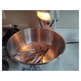 Sunbeam Stand Mixer & Asst Mixing Accessories