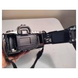 Minolta Maxxum XTsi 35MM Camera