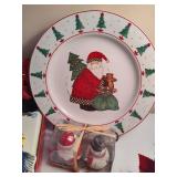 Assorted Holiday Items