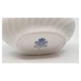 Beautiful Aynsley England Fine Bone China Flower Bouquet Figurine