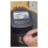 19 Vintage Gold and Silver Rings - Untested, Some Marked, Emerald and Diamond - 68.22g