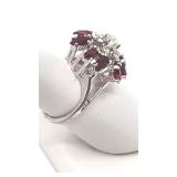 Pretty Fashion 18k Cocktail Ring - size 6 - 5.03g