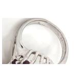 Pretty Fashion 18k Cocktail Ring - size 6 - 5.03g