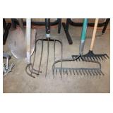 Set of 10 Garden Tools Including Rakes, Shovels, and More