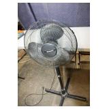 DuraCraft Adjustable Standing Fan
