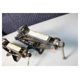 Set of 2 Used Automotive Scissor Jacks